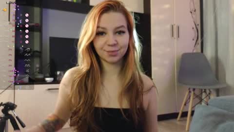 Snapshot of kira_briis chatting on 12, 1, 2025 Kira Briis online show from 12, 1, 2025