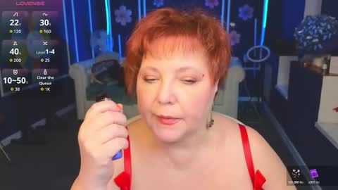 Kira Kennet online show from 5, 12, 2025