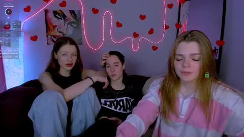 Snapshot of kira_kisses_ chatting on 26, 2, 2026 Kira online show from 26, 2, 2026