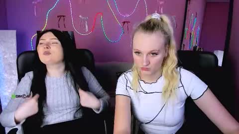 Snapshot of kira_kisses_ chatting on 11, 3, 2026 Kira online show from 11, 3, 2026