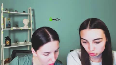 Snapshot of kira_light__ chatting on 16, 12, 2025 kira_light__ online show from 16, 12, 2025