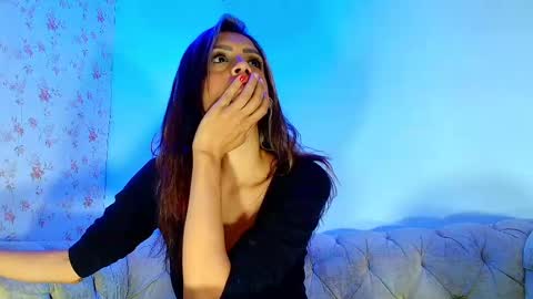 Snapshot of kira_mackenzie chatting on 7, 10, 2025 kira online show from 7, 10, 2025