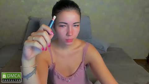 Snapshot of kira_moon_1 chatting on 5, 11, 2025 Kira online show from 5, 11, 2025