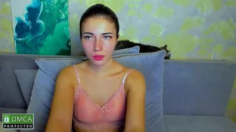 Snapshot of kira_moon_1 chatting on 21, 11, 2025 Kira online show from 21, 11, 2025