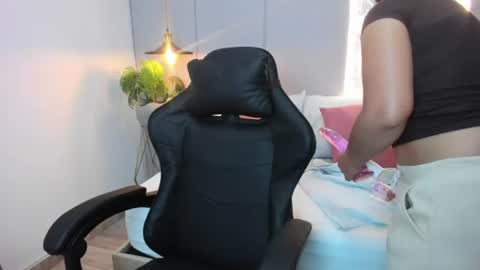 K I R A online show from 16, 6, 2026