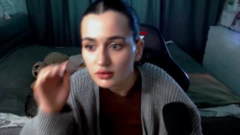 Kira  follow me  online show from 12, 2, 2026