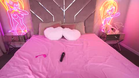 Kira online show from 18, 9, 2025