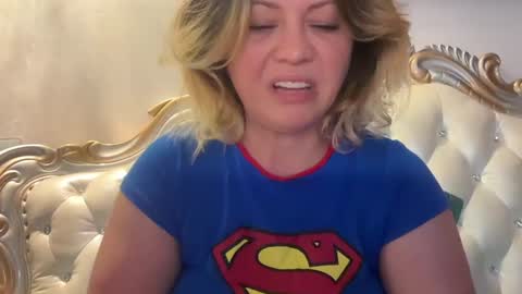 KiraDivine online show from 13, 1, 2026