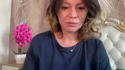Snapshot of kiradivine chatting on 7, 5, 2026 KiraDivine online show from 7, 5, 2026