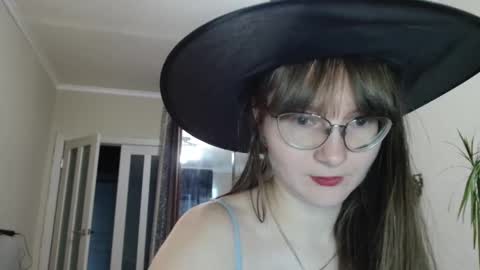 KiraGoldens online show from 30, 10, 2025