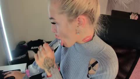 Kira online show from 3, 10, 2025