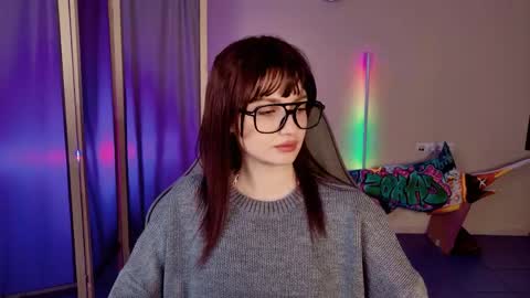 kiravair online show from 10, 4, 2026