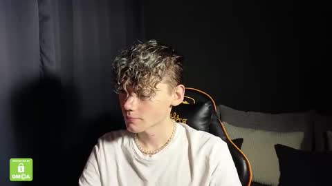 Snapshot of kirill_20_cm chatting on 21, 12, 2025 Kirill and Andrey online show from 21, 12, 2025