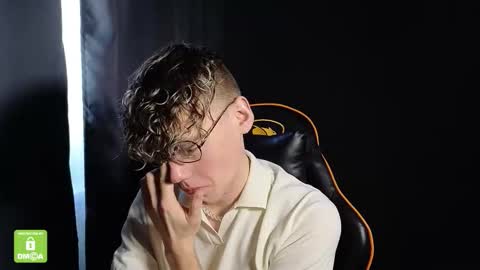 Snapshot of kirill_20_cm chatting on 7, 1, 2026 Kirill and Andrey online show from 7, 1, 2026