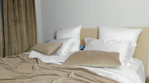 Snapshot of kirraa_ chatting on 18, 11, 2025 Kira online show from 18, 11, 2025