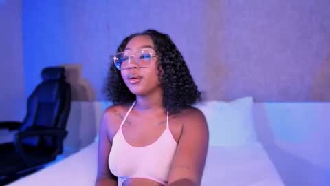 kishalove_ online show from 12, 11, 2025