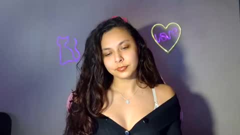 kiss_ameliaa online show from 28, 2, 2025