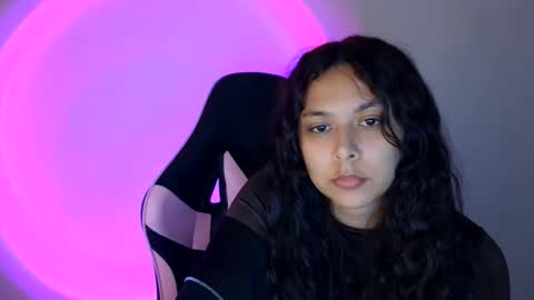 kiss_ameliaa online show from 27, 11, 2025