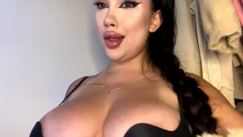 kiss_lissa666 online show from 1, 8, 2026