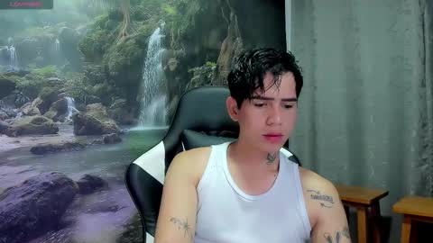 Snapshot of kiss_whitee chatting on 4, 3, 2026 kiss_whitee online show from 4, 3, 2026