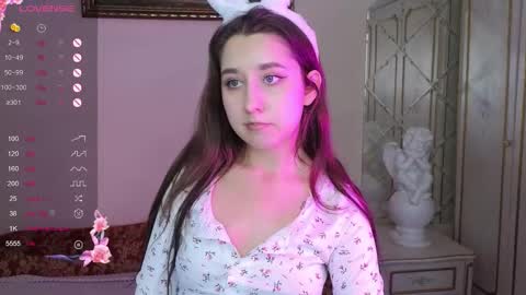 Snapshot of kisses_eva chatting on 13, 10, 2025 Hot Eva online show from 13, 10, 2025