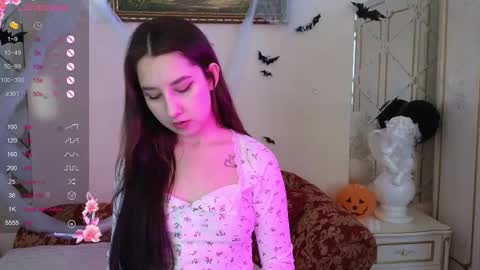 Snapshot of kisses_eva chatting on 3, 11, 2025 Hot Eva online show from 3, 11, 2025