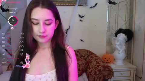 Snapshot of kisses_eva chatting on 4, 11, 2025 Hot Eva online show from 4, 11, 2025