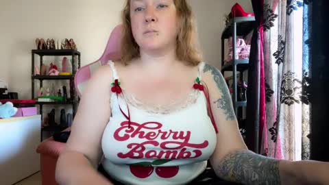 kissica online show from 5, 4, 2026