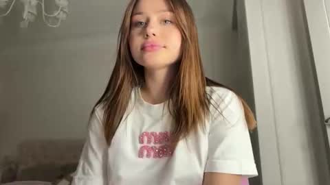 Snapshot of kisskeyy chatting on 1, 10, 2025 kisskeyy online show from 1, 10, 2025