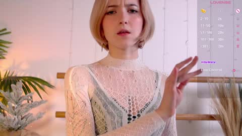 Snapshot of kisskiss_muah chatting on 10, 12, 2024 Kate  online show from 10, 12, 2024