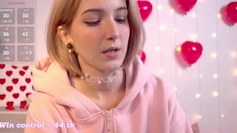 Snapshot of kisskiss_muah chatting on 18, 2, 2025 Kate  online show from 18, 2, 2025