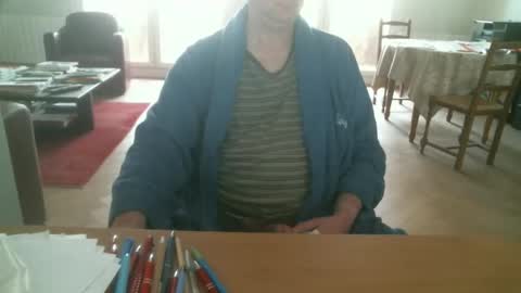 kisslog1 online show from 2, 11, 2025