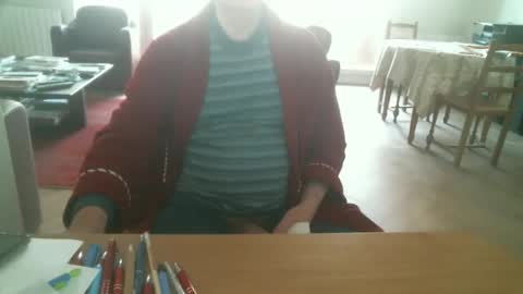 kisslog1 online show from 12, 11, 2025