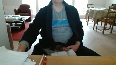 kisslog1 online show from 3, 4, 2026