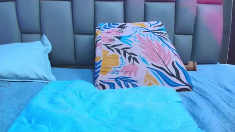 BELLA FLAME online show from 11, 9, 2025