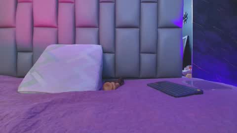 BELLA FLAME online show from 25, 9, 2025