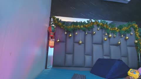 BELLA FLAME online show from 17, 12, 2025