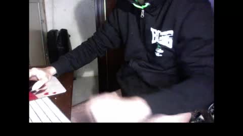 kissofbanned1983 online show from 28, 11, 2025