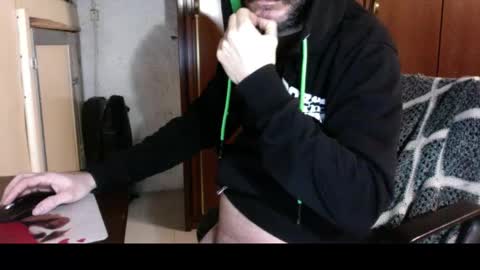 kissofbanned1983 online show from 4, 12, 2025