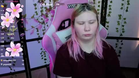 Snapshot of kitsune_little chatting on 9, 5, 2026 kitsune_little online show from 9, 5, 2026