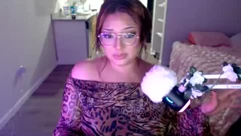 Snapshot of kittengonewild chatting on 24, 6, 2026 kittengonewild online show from 24, 6, 2026