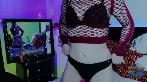 Kittie Purry online show from 14, 1, 2025