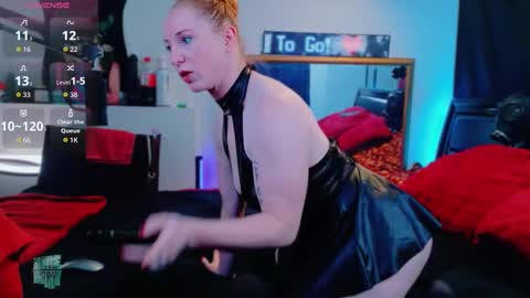 Kittie Purry online show from 16, 11, 2025