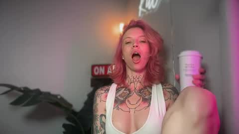 Snapshot of kittjones33 chatting on 12, 7, 2026 kittjones33 online show from 12, 7, 2026