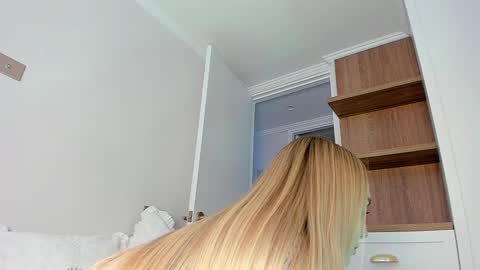 sophie online show from 23, 3, 2026