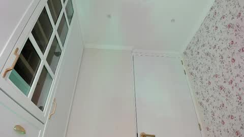 Snapshot of kitty__sophie chatting on 23, 4, 2026 sophie online show from 23, 4, 2026