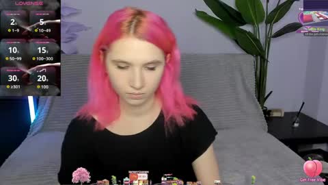 Snapshot of kitty_blondy chatting on 21, 4, 2026 kitty blondy online show from 21, 4, 2026