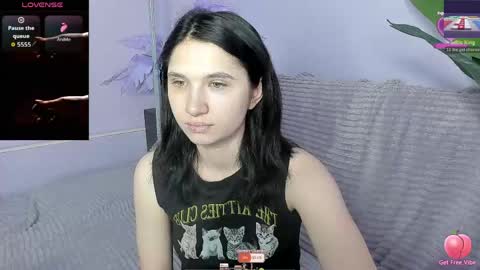 Snapshot of kitty_blondy chatting on 5, 5, 2026 kitty blondy online show from 5, 5, 2026