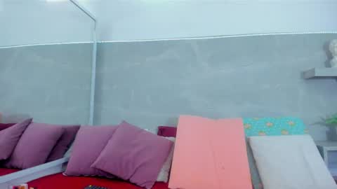 Kitty Dream01 online show from 20, 4, 2026