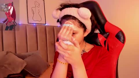 Camila online show from 19, 2, 2025